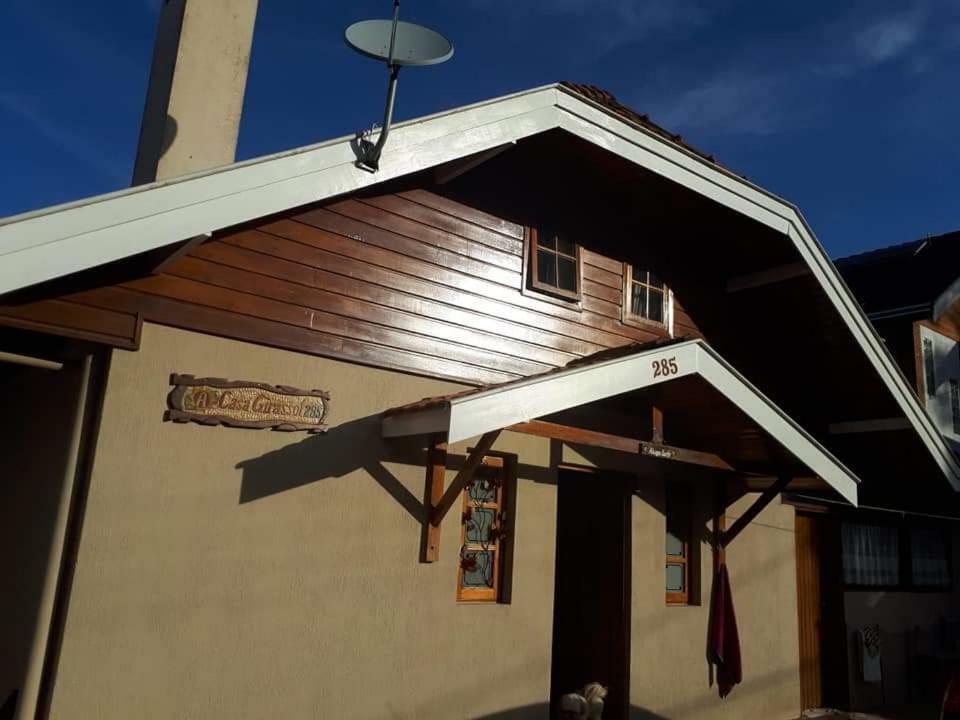 A Casa Girassol Apartment Campos do Jordao Exterior photo
